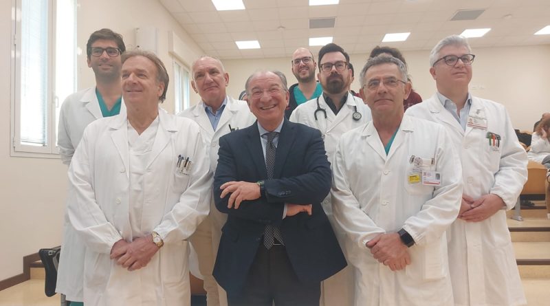 A Padova espiantato e impiantato un cuore senza mai fermarlo: nuovo record mondiale dell’equipe del professore Gino Gerosa